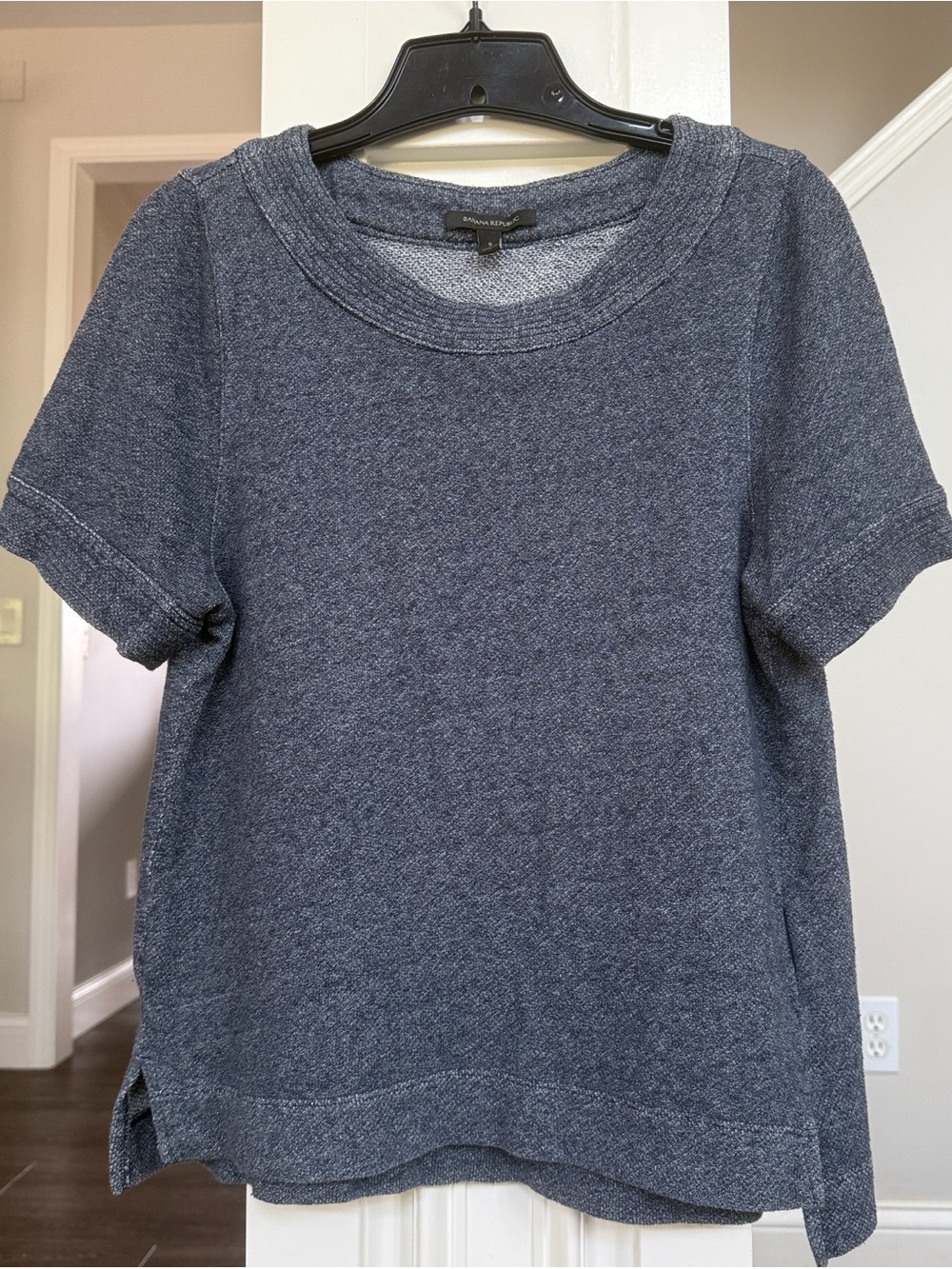 Banana Republic Women's Heather Navy Short-Sleeve Sweatshirt Top Small